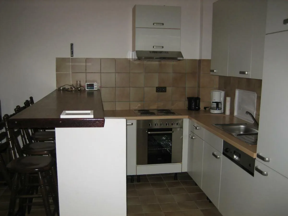 Ferienwohnung-Apartment Bootsliegeplatz Nach Anfrage Povljana