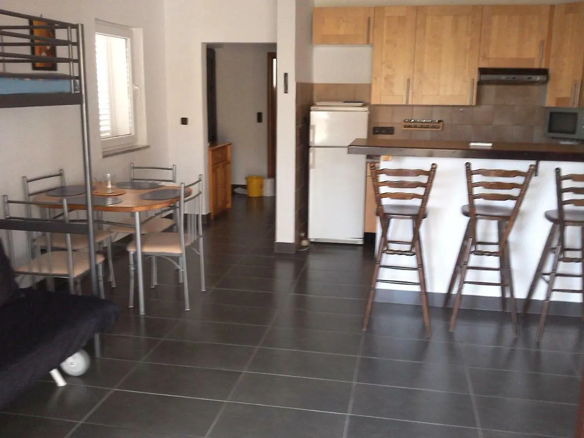 Apartmán Ferienwohnung-Apartment Bootsliegeplatz Nach Anfrage Povljana Chorvatsko