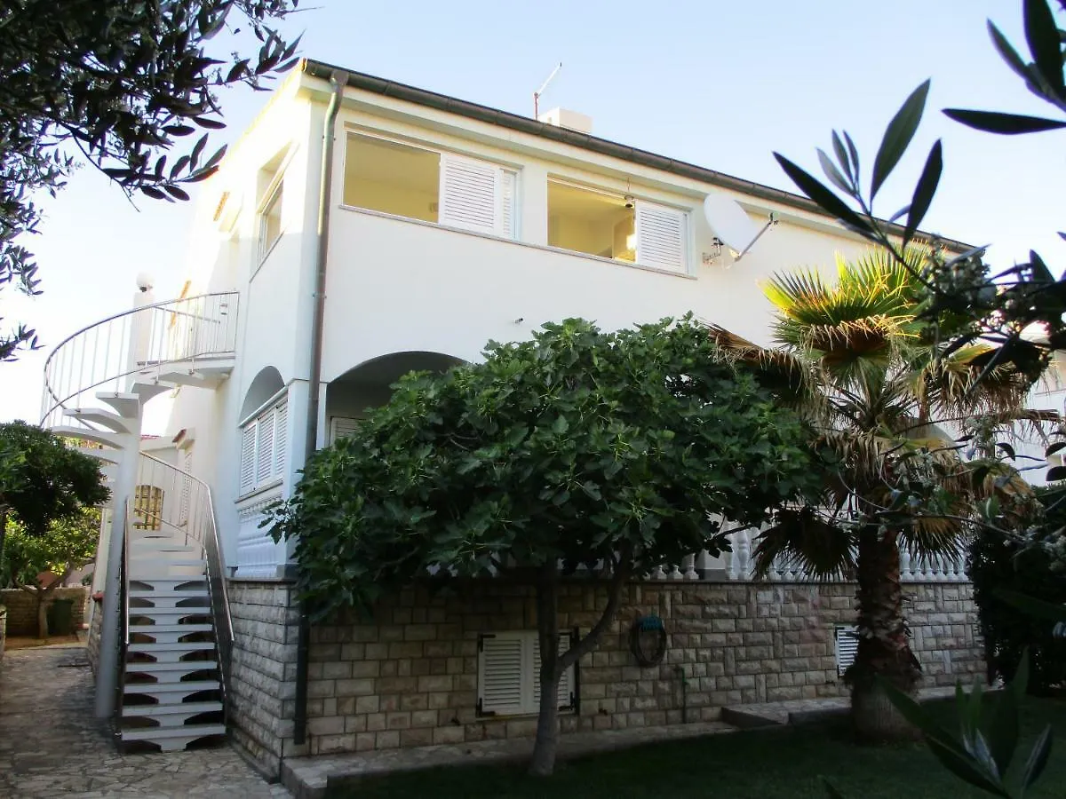 Apartament Ferienwohnung-Apartment Bootsliegeplatz Nach Anfrage Povljana Chorwacja